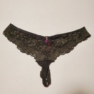 La Senza Olive Green Lace Thong Panties